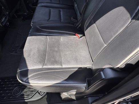 Used 2023 RAM 1500 Limited w/ Trailer Tow Group image 31