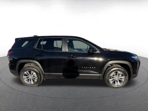 Used 2025 Chevrolet Equinox LT image 16
