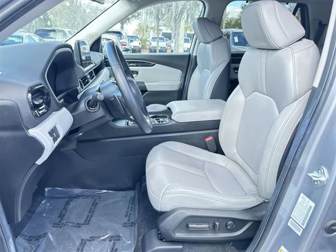 Used 2024 Honda Pilot EX-L image 13