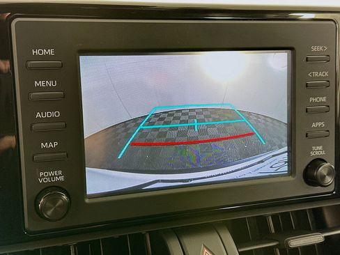 Used 2019 Toyota RAV4 LE image 22