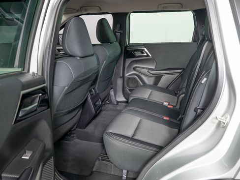 Used 2022 Mitsubishi Outlander ES image 13