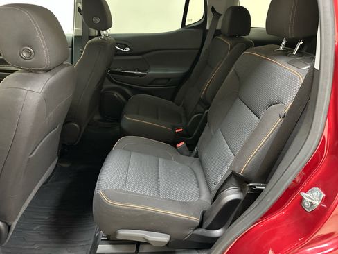 Used 2020 GMC Acadia AT4 image 13