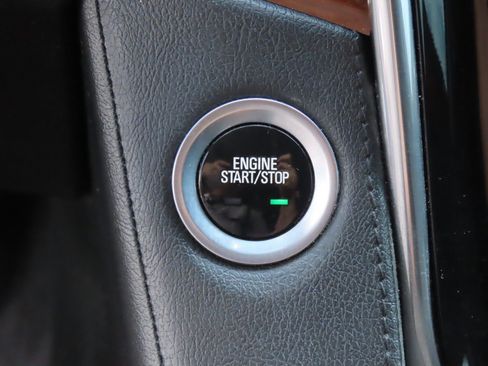 Used 2017 Cadillac Escalade ESV 2WD image 33