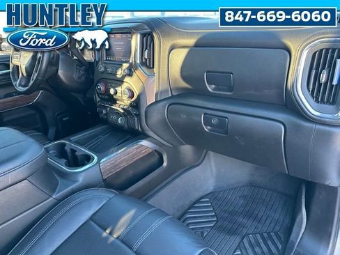 Used 2023 Chevrolet Silverado 2500 High Country w/ Safety Package II image 9