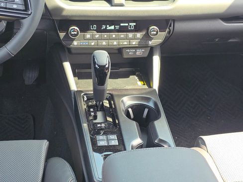 New 2026 Subaru Outback Touring AWD/4WD image 12