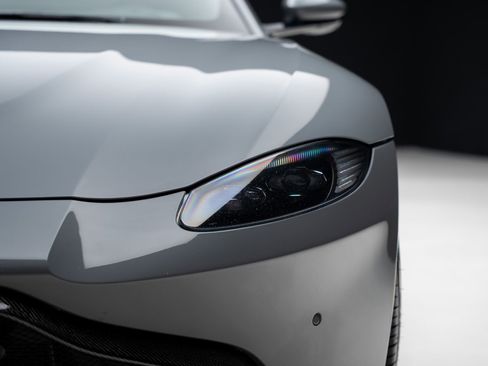 Used 2020 Aston Martin V8 Vantage Coupe RWD image 10