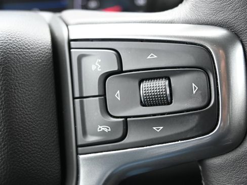 Used 2022 Chevrolet Silverado 1500 LT Trail Boss w/ Safety Package image 12