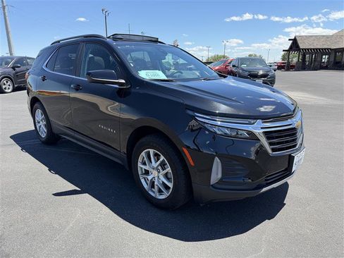 Used 2022 Chevrolet Equinox LT AWD/4WD image 2