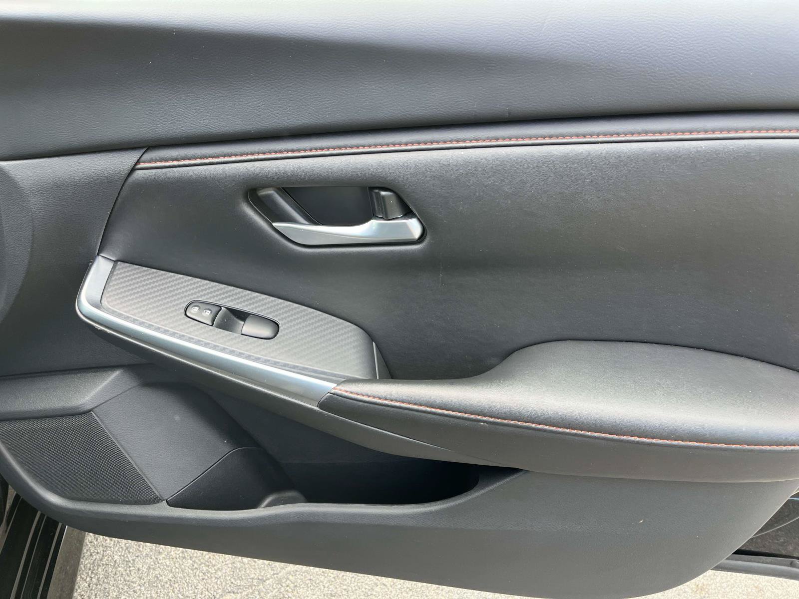 Used 2025 Nissan Sentra SR FWD image 22