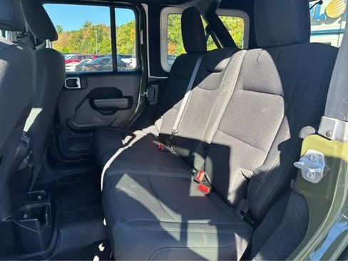 Used 2022 Jeep Wrangler Unlimited Sport image 20