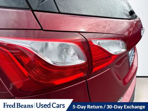 Used 2018 Chevrolet Equinox LT image 39