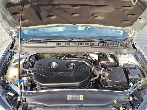 Used 2018 Ford Fusion Titanium image 30