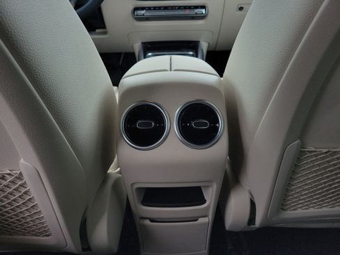 Certified 2026 Mercedes-Benz GLA 250 image 35
