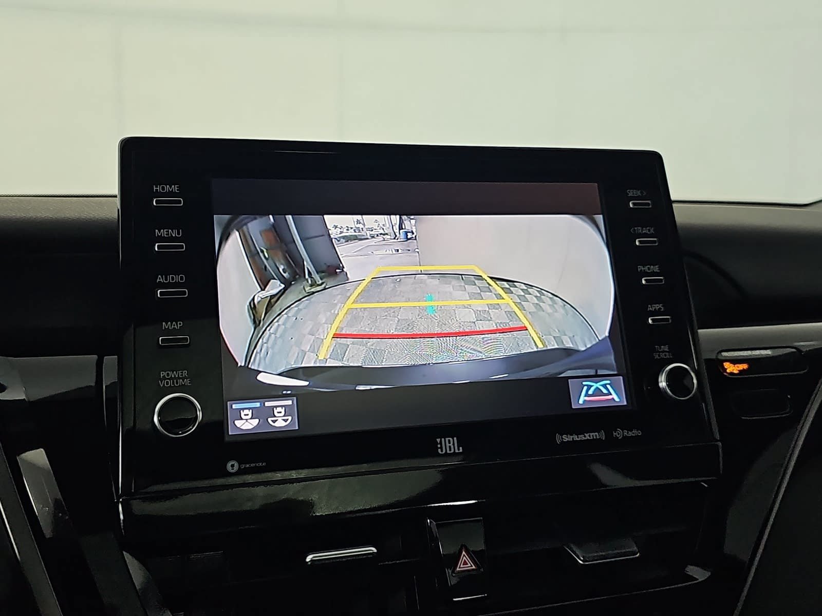Used 2022 Toyota Camry XLE FWD image 21