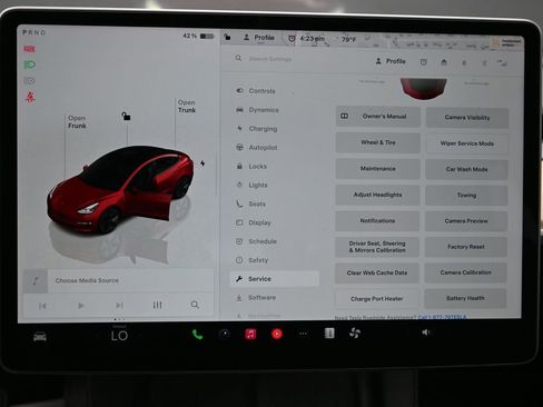 Used 2023 Tesla Model 3 Standard Range RWD image 29