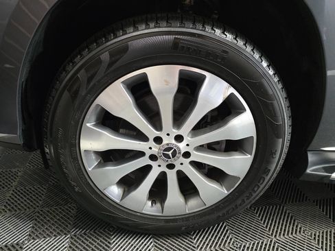 Used 2018 Mercedes-Benz GLS 450 4MATIC image 35