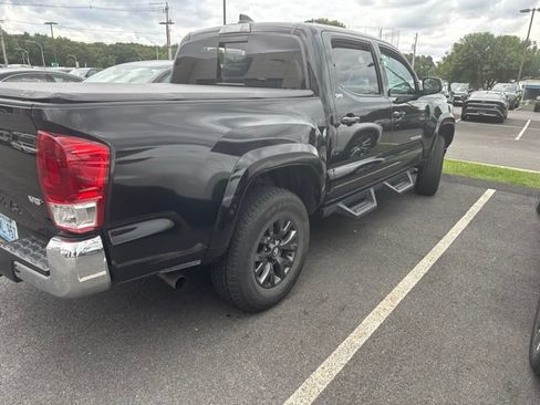 Used 2023 Toyota Tacoma SR5 AWD/4WD image 5