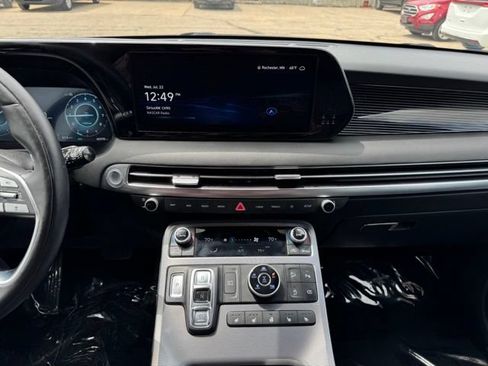 Used 2024 Hyundai Palisade Calligraphy AWD/4WD image 2