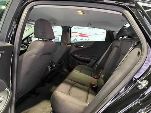 Used 2025 Chevrolet Malibu LT FWD image 33