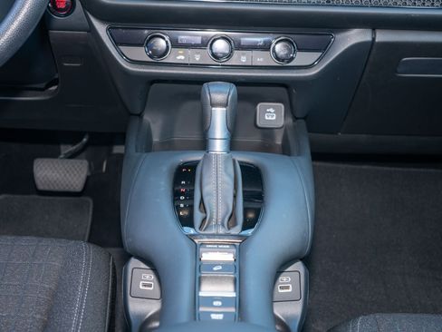 Certified 2023 Honda HR-V LX image 22