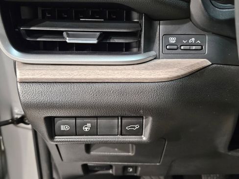 Used 2024 Toyota Grand Highlander Platinum image 26