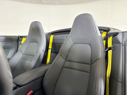 Used 2021 Porsche 911 Carrera RWD image 5