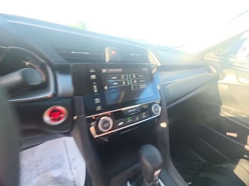 Certified 2018 Honda Civic EX image 17