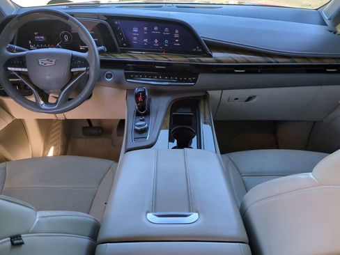 Used 2022 Cadillac Escalade Sport Platinum image 14