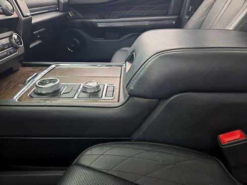 Used 2021 Ford Expedition Max Platinum AWD/4WD image 22