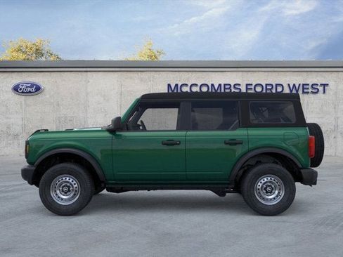 New 2025 Ford Bronco 4-Door image 5