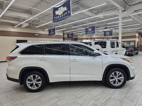 Used 2015 Toyota Highlander XLE AWD/4WD image 5