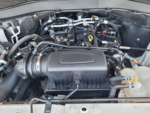 Certified 2023 Ford Explorer XLT w/ Equipment Group 202A RWD image 30