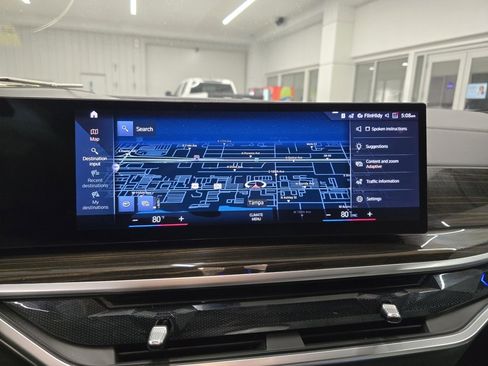 Used 2023 BMW X7 xDrive40i w/ Executive Package image 24