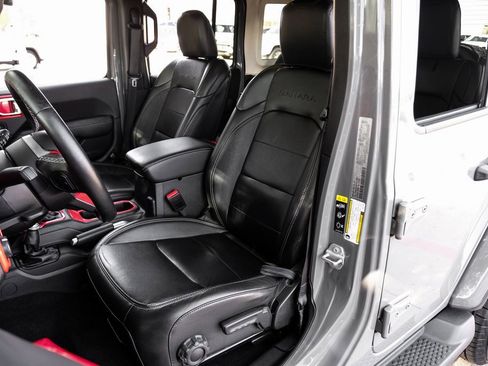 Used 2022 Jeep Wrangler Unlimited Sahara w/ Cold Weather Group image 8