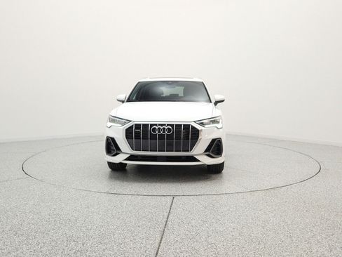 Used 2025 Audi Q3 2.0T Premium AWD/4WD image 2