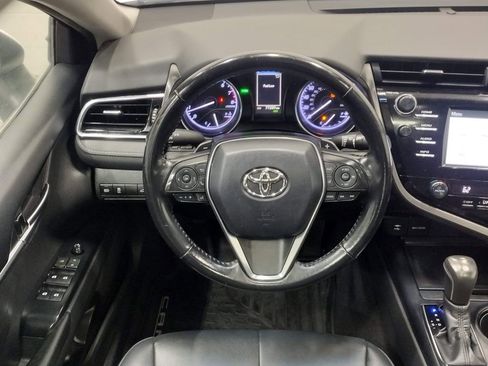 Used 2018 Toyota Camry L image 34