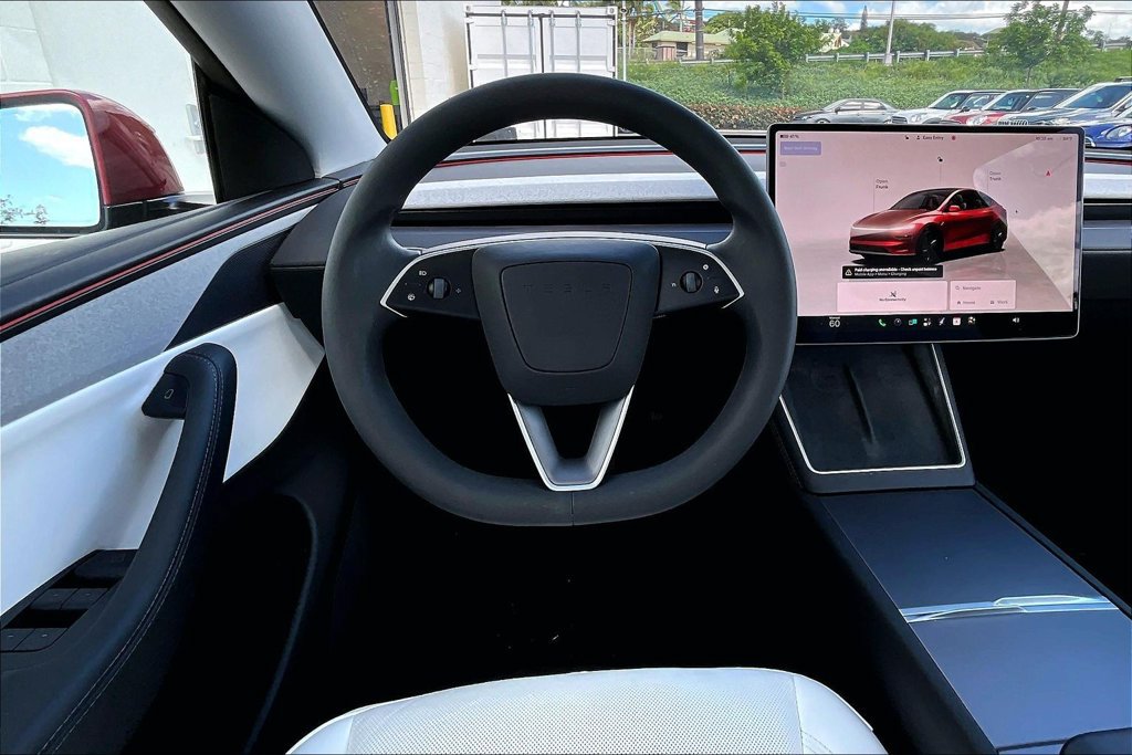 Used 2026 Tesla Model Y Long Range AWD/4WD image 5
