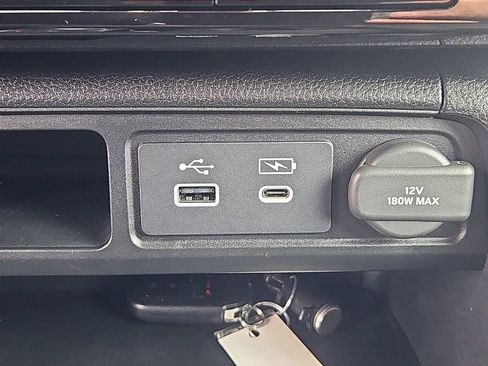 Used 2025 Honda Pilot Sport image 16