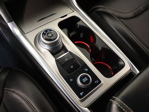 Used 2020 Ford Explorer ST w/ ST Street Pack image 9