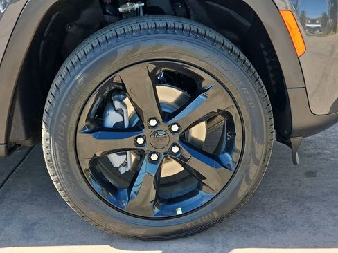 New 2026 Jeep Grand Cherokee Limited image 40