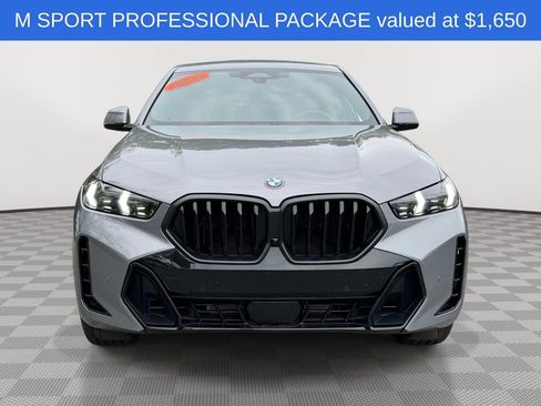 Used 2026 BMW X6 xDrive40i w/ Climate Comfort Package AWD/4WD image 3