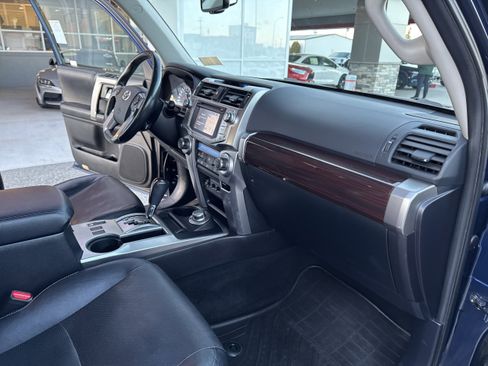 Used 2015 Toyota 4Runner Limited image 15