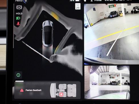 Used 2023 Tesla Model 3 Standard Range image 22