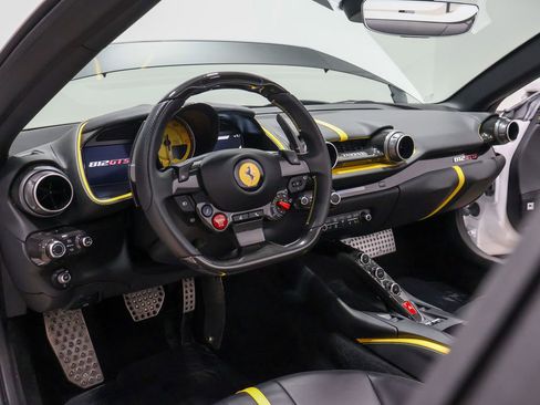 Used 2022 Ferrari 812 GTS RWD image 41