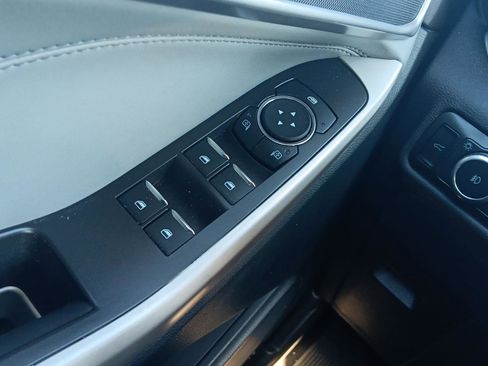 Used 2024 Ford Explorer XLT w/ Equipment Group 202A image 16