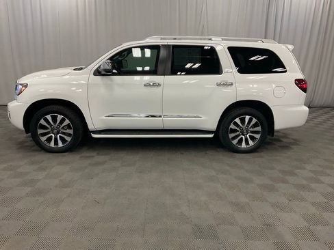 Used 2019 Toyota Sequoia Limited w/ Safety & Convenience Package image 14