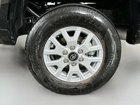 Used 2026 Toyota Tacoma SR5 RWD image 30