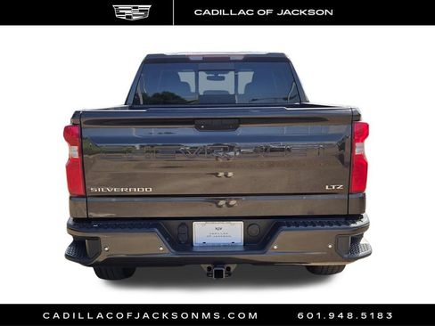 Used 2021 Chevrolet Silverado 1500 LTZ RWD image 26