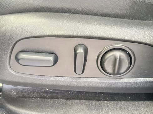 Used 2024 Chevrolet Equinox RS image 32