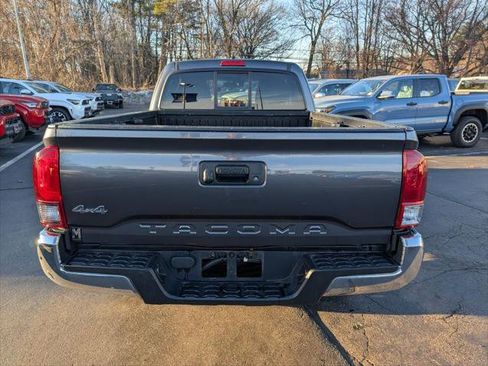 Certified 2022 Toyota Tacoma SR5 w/ SR5 Appearance Package (SM) AWD/4WD image 7